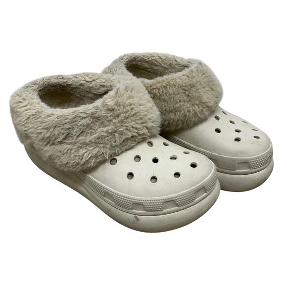 Crocs Furever Crush Clog in Bone SZ 6 Fur-Lined Winter Chunky Platform GUC - Picture 2 of 11